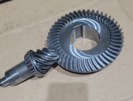 Piñón y Engranaje Helicoidal - Acero